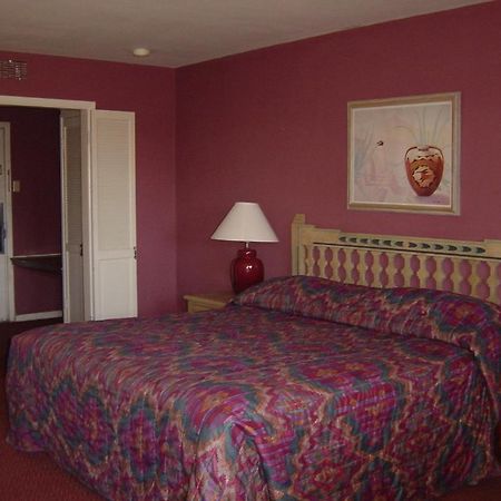 Pow Wow Inn Tucumcari Room photo