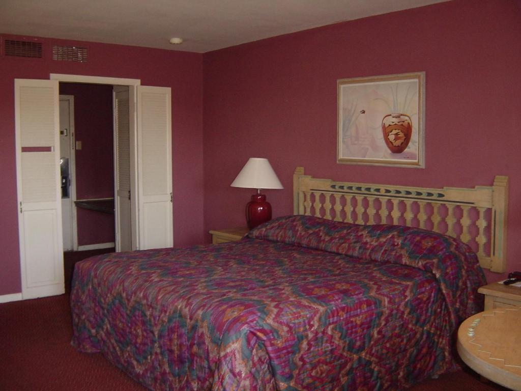 Pow Wow Inn Tucumcari Room photo